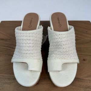 New Womens Baretraps Maja White Slip-On Block Heel Sandals Sz 9.5